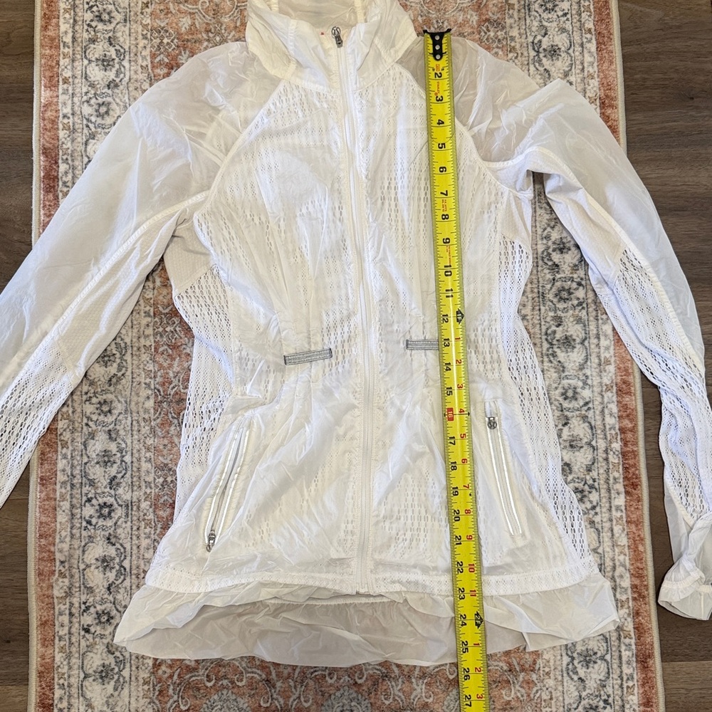 Lululemon Run Wild Jacket Full Zip White Mesh Lace Ruffle Lightweight - Picture 5 of 6